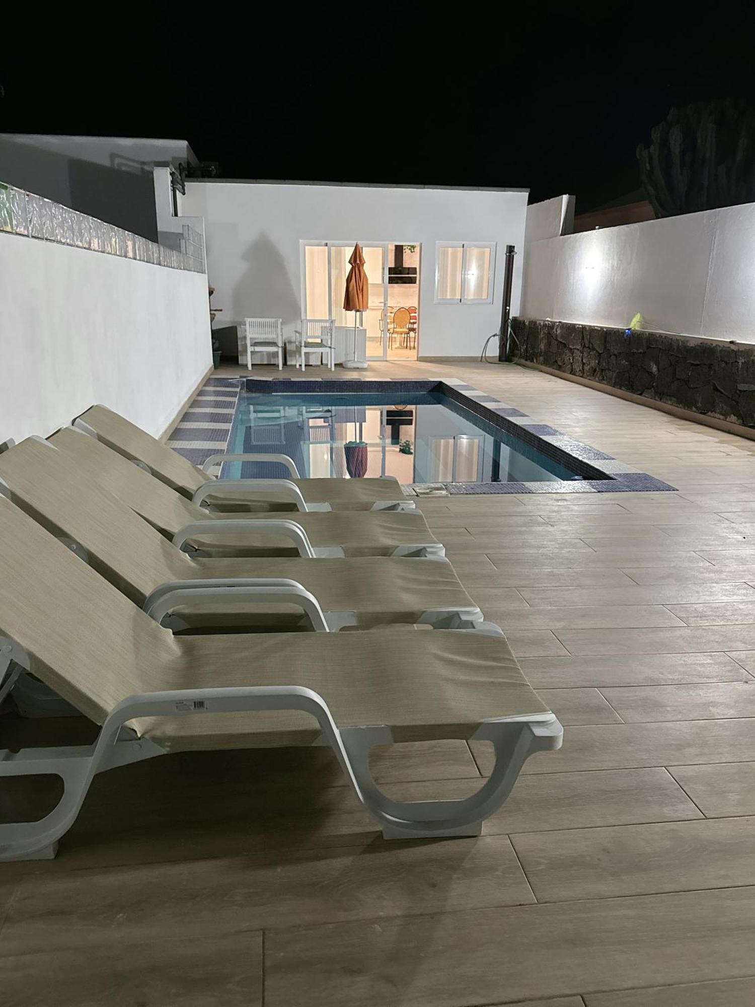 Villa Tony Playa Blanca  Bagian luar foto